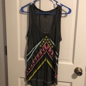Gray tank top with colorful design